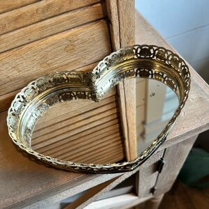 Elegant Gold Heart Mirrored Dish